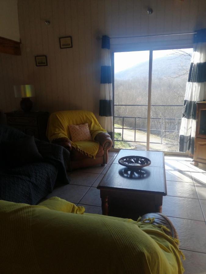 Location De Vacances A Neylis Avec Vue Sur Les Forets Et Les Champs Carla-de-Roquefort 외부 사진
